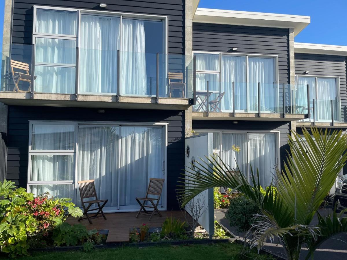 Carters By The Sea Beachside Studio Apartments Carters Beach Exterior photo