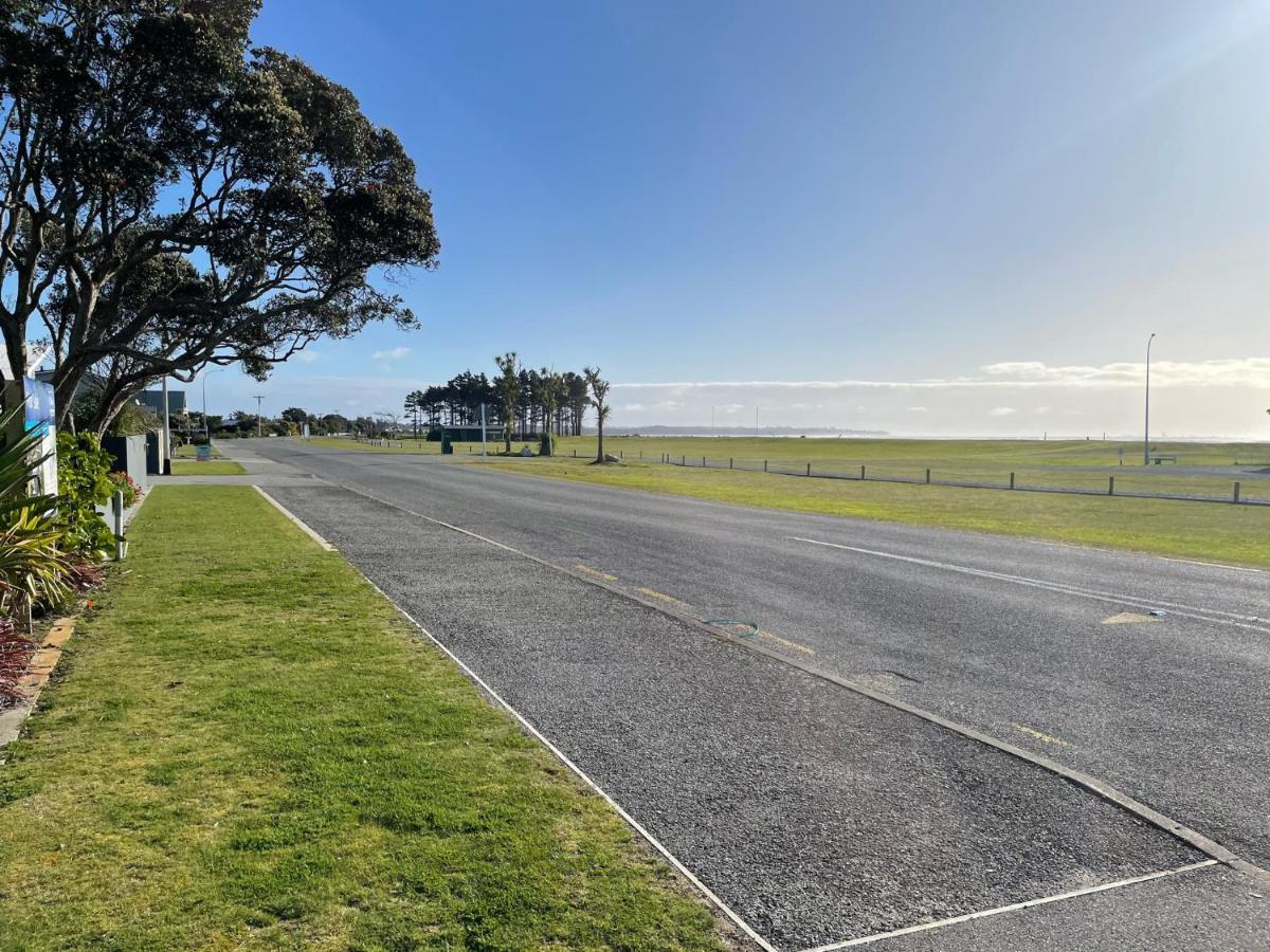 Carters By The Sea Beachside Studio Apartments Carters Beach Exterior photo